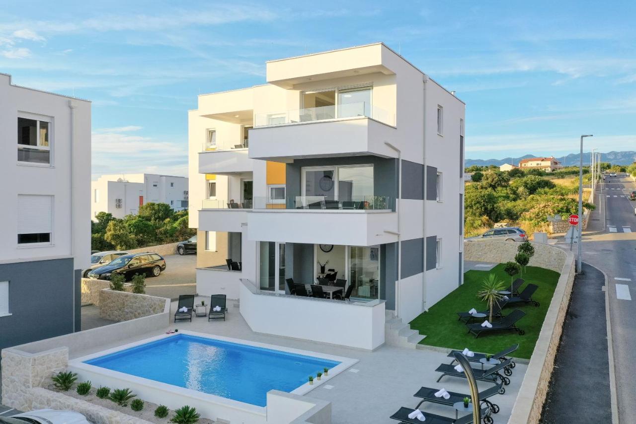 Pool Apartments Banta B Novalja Extérieur photo