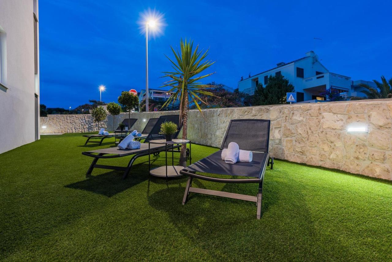 Pool Apartments Banta B Novalja Extérieur photo